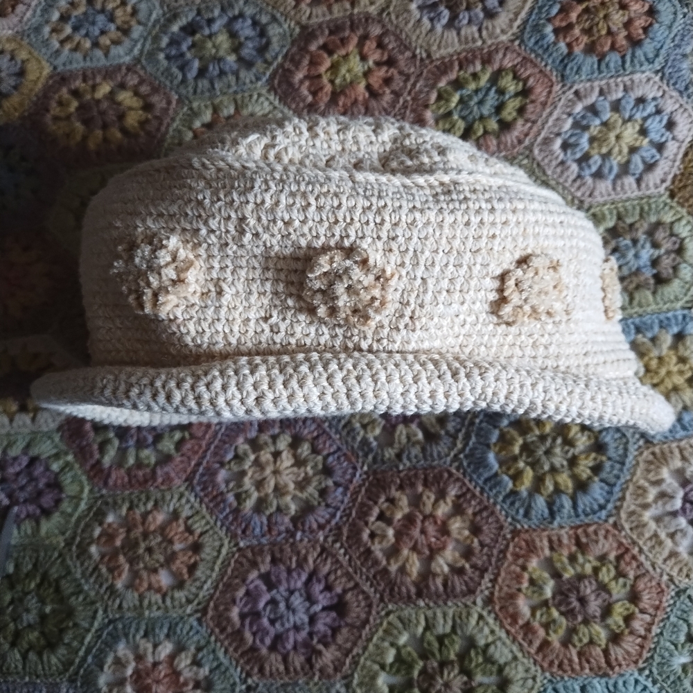 NWT LAJLA NUHIC Handmade Crochet Cream Bucket Hat O/S